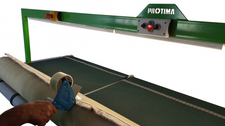 Table d′enroulement et d′emballage de tapis Economic S-3000